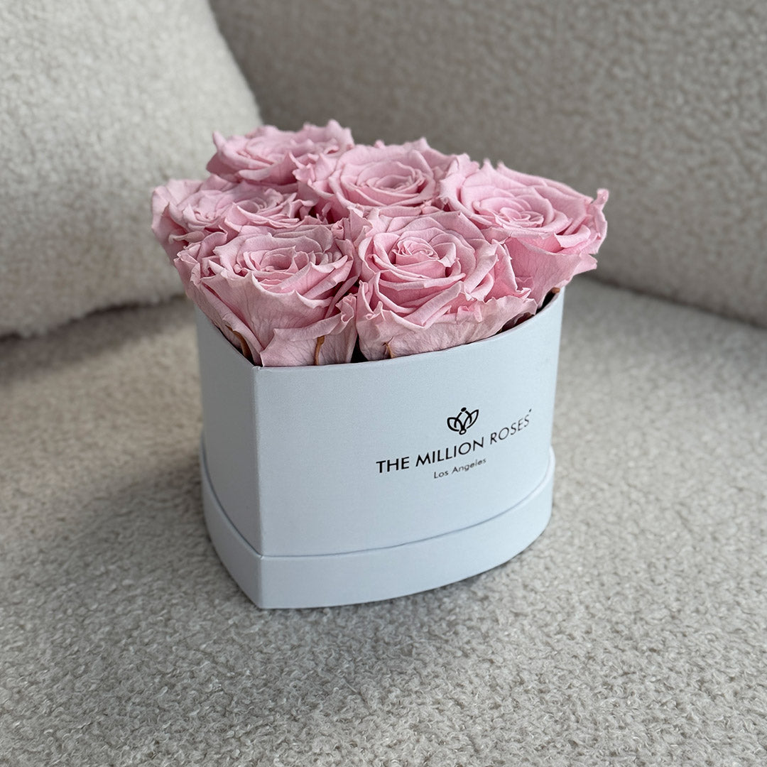 Baby Heart White Box | Light Pink Roses